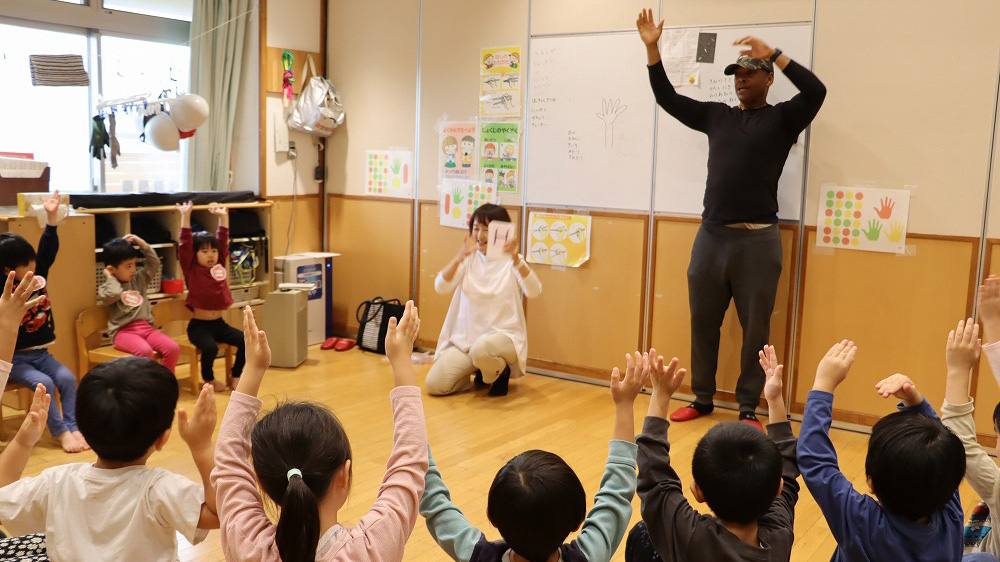 4. 英語でごあいさつ