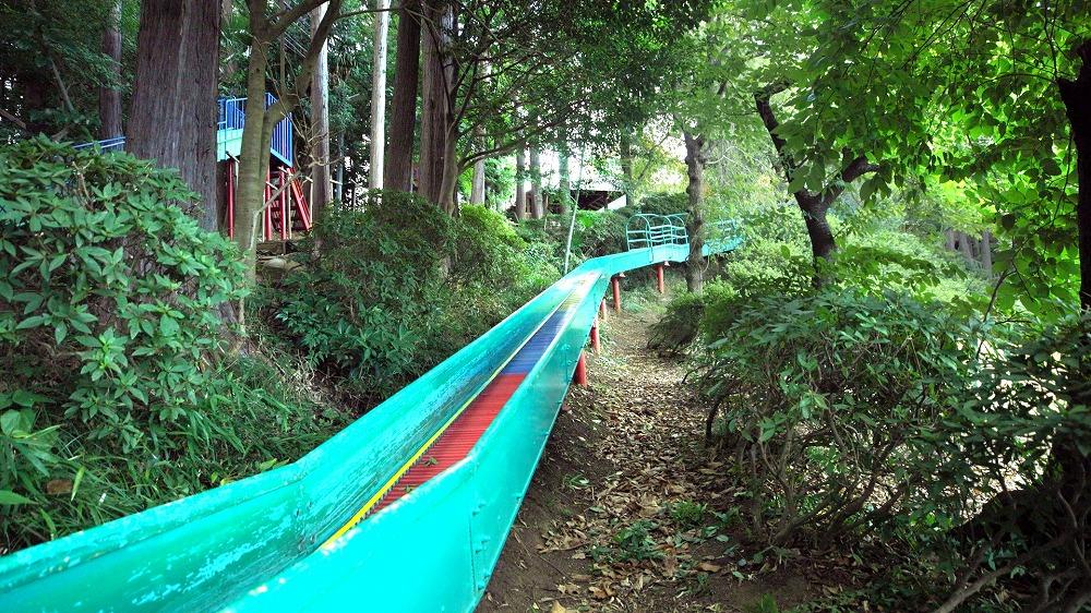 ローラー滑り台